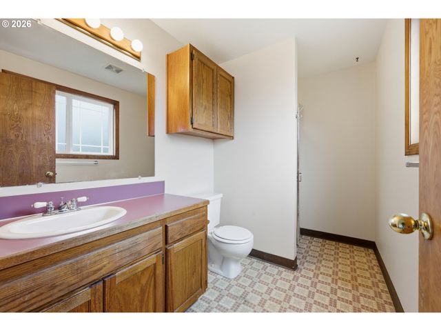 419 Sw DAY Ct, Gresham, OR 97080