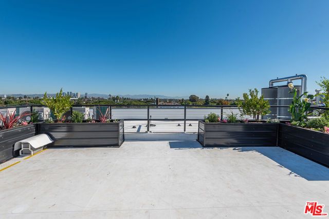 11600 National Boulevard 204, Los Angeles, CA 90064