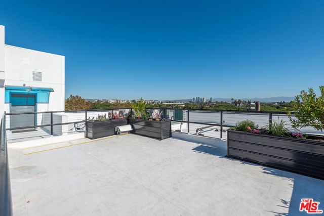 11600 National Boulevard 204, Los Angeles, CA 90064