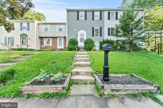 6 CROSSWALL CT, Nottingham, MD 21236