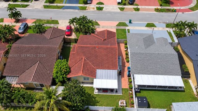 2421 SW 142nd Pl, Miami, FL 33175