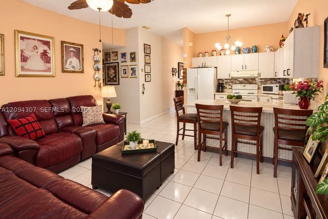 2421 SW 142nd Pl, Miami, FL 33175