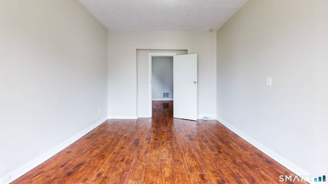 48 Henry Street 2R, New Haven, CT 06511