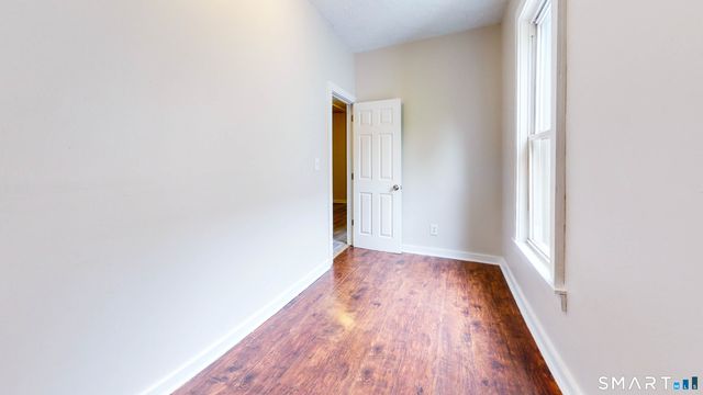 48 Henry Street 2R, New Haven, CT 06511