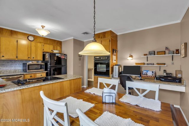 301 Clearstream Road, Jackson, NJ 08527
