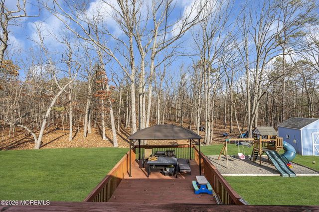 301 Clearstream Road, Jackson, NJ 08527