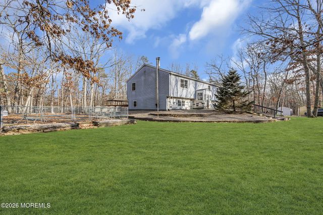 301 Clearstream Road, Jackson, NJ 08527
