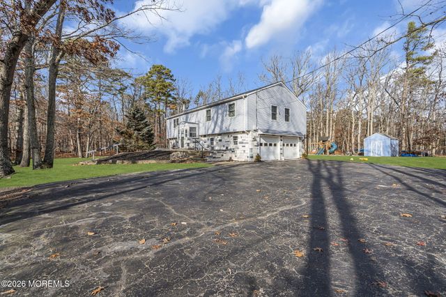 301 Clearstream Road, Jackson, NJ 08527
