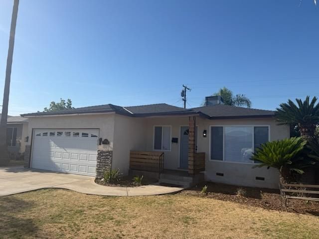 2203 Dennis Drive, Selma, CA 93662