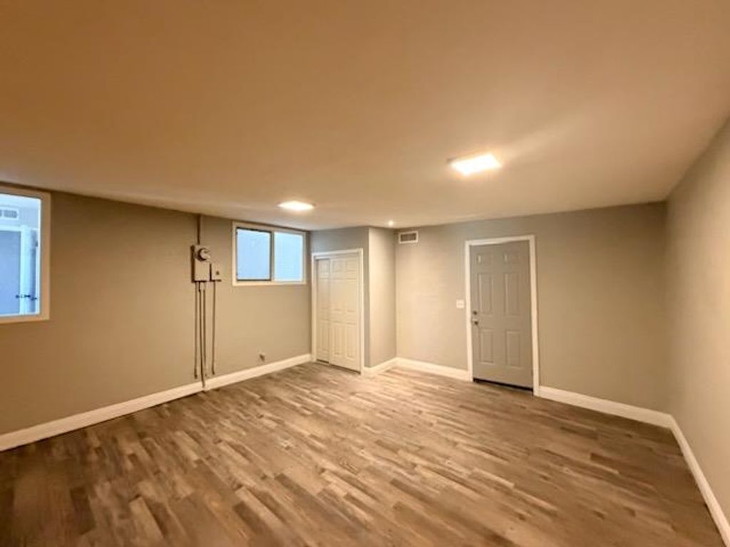 Image 11 of property listing at 2203 Dennis Drive, Selma, CA 93662