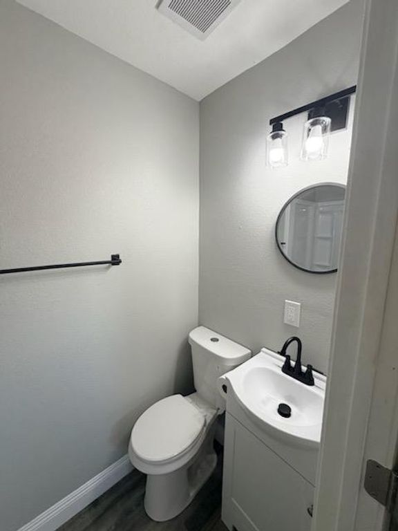 Image 8 of property listing at 2203 Dennis Drive, Selma, CA 93662