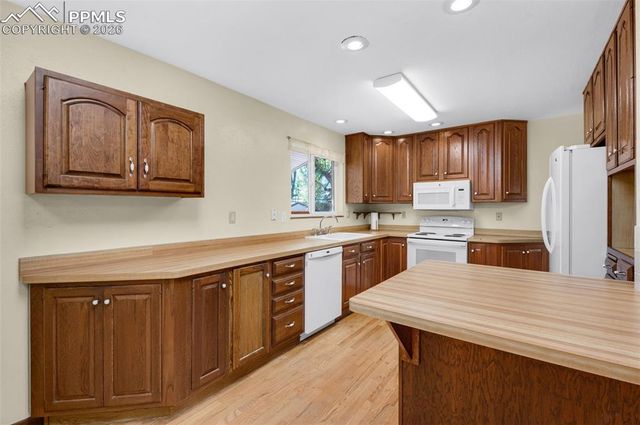 1115 Kingsley Drive, Colorado Springs, CO 80909