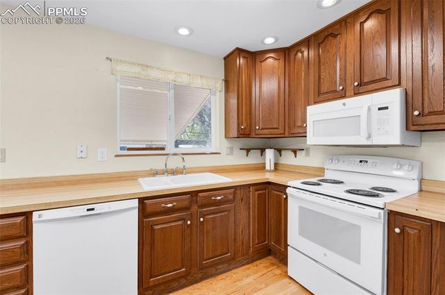 1115 Kingsley Drive, Colorado Springs, CO 80909