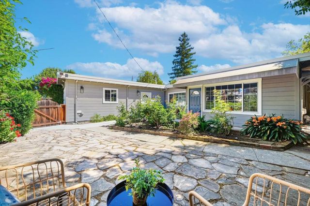 413 Del Medio Avenue, Mountain View, CA 94040