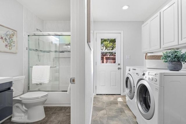 413 Del Medio Avenue, Mountain View, CA 94040