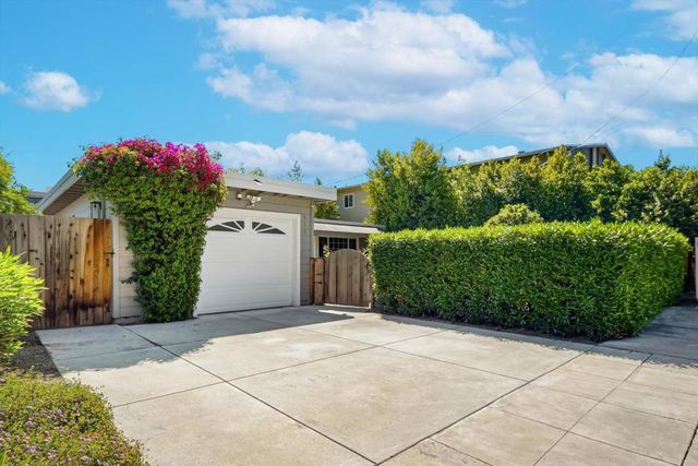 413 Del Medio Avenue, Mountain View, CA 94040