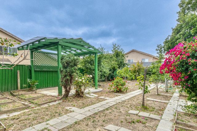1185 Raven Court, Salinas, CA 93905