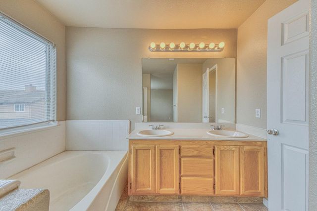 1185 Raven Court, Salinas, CA 93905