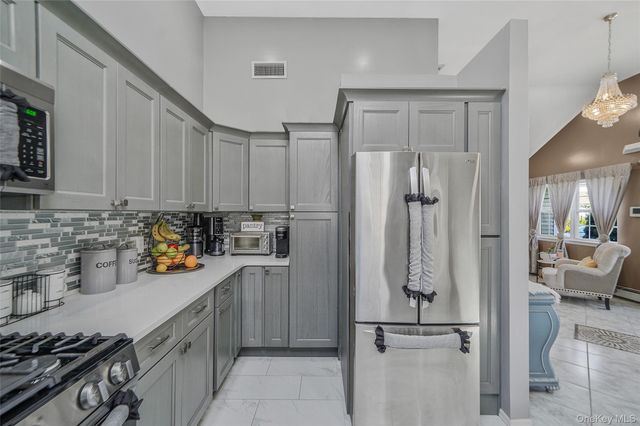 12 Edwin Street, Bay Shore, NY 11706