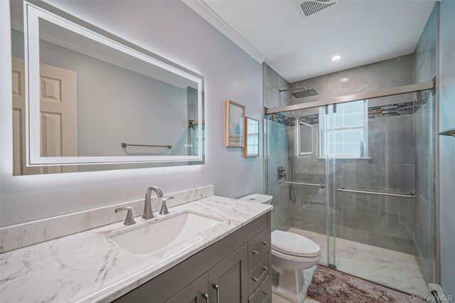 12 Edwin Street, Bay Shore, NY 11706