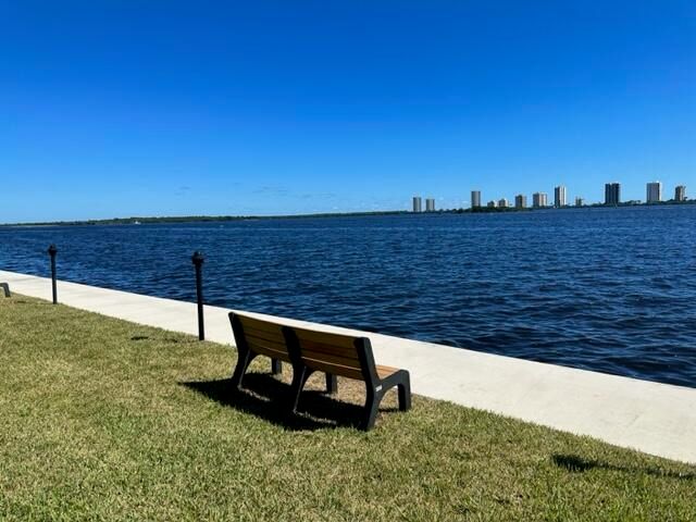 1110 Lake Shore Drive 103, Lake Park, FL 33403
