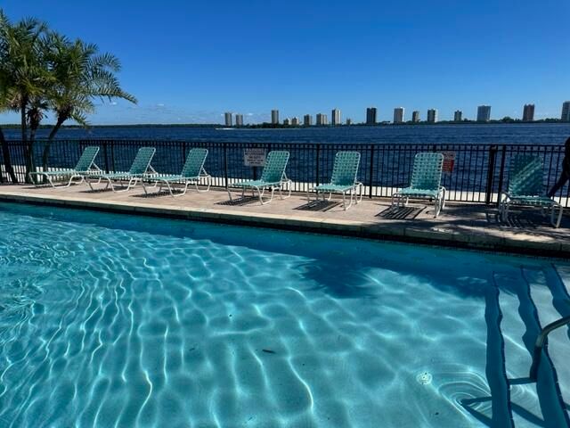 1110 Lake Shore Drive 103, Lake Park, FL 33403