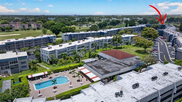 7807 Golf Cir Drive 207, Margate, FL 33063