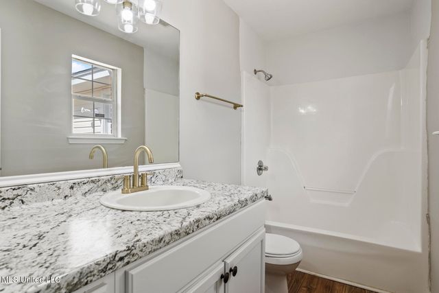 238 Village Cove, Pearl, MS 39208