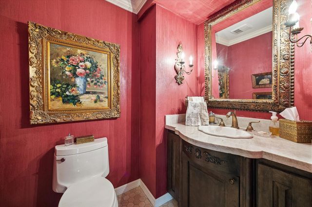 14 Stonegate Drive, Houston, TX 77024