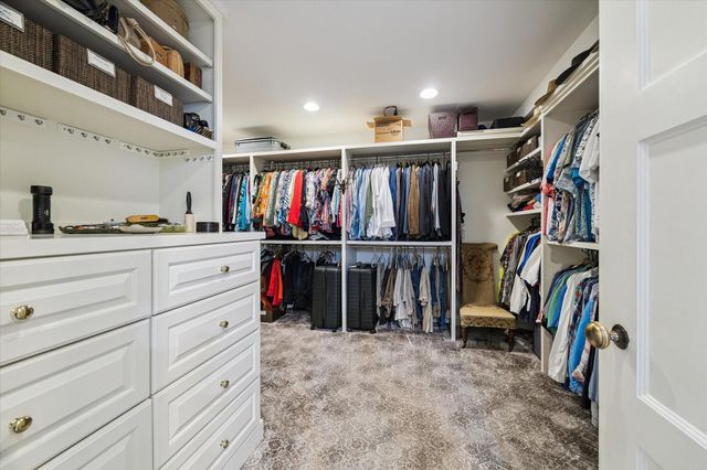 14 Stonegate Drive, Houston, TX 77024
