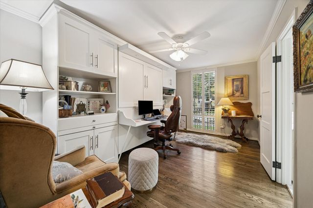 14 Stonegate Drive, Houston, TX 77024