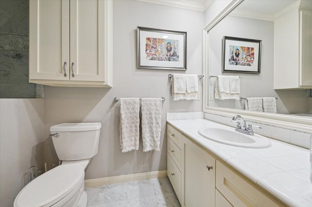 14 Stonegate Drive, Houston, TX 77024