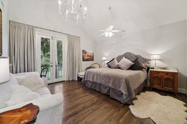 14 Stonegate Drive, Houston, TX 77024