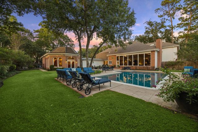 14 Stonegate Drive, Houston, TX 77024