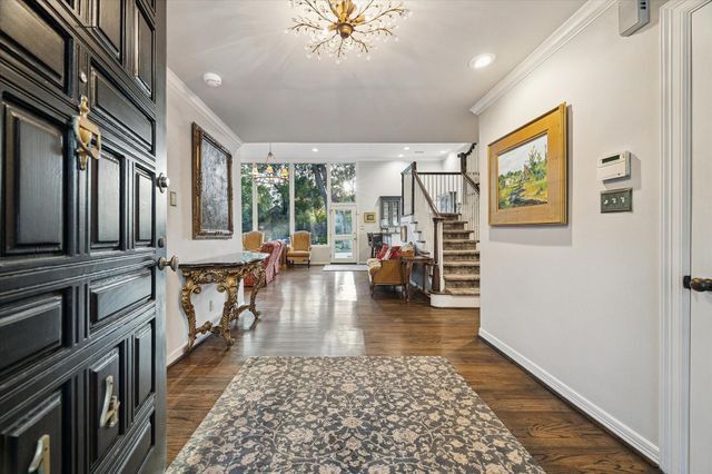 14 Stonegate Drive, Houston, TX 77024