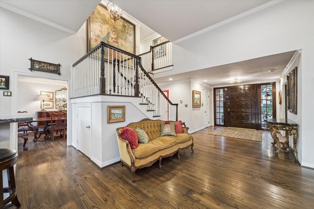 14 Stonegate Drive, Houston, TX 77024