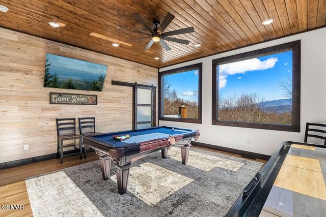 1211 Big Oak Court, Gatlinburg, TN 37738