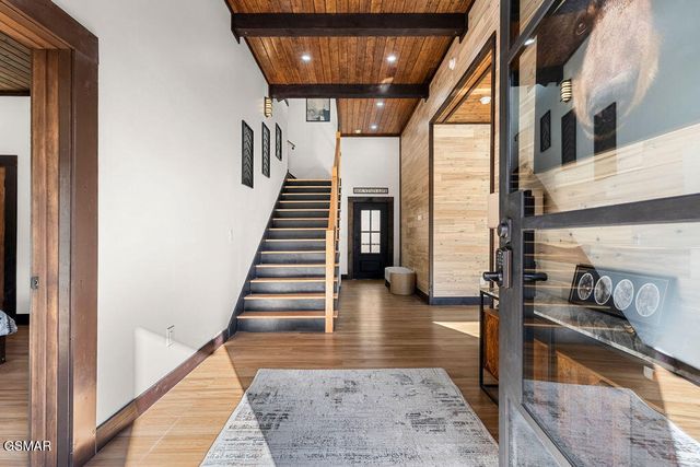 1211 Big Oak Court, Gatlinburg, TN 37738