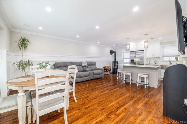 2778 King Street, Oceanside, NY 11572