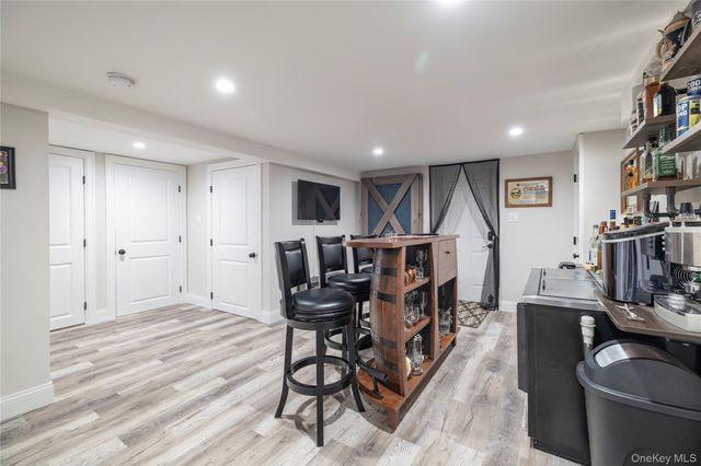 2778 King Street, Oceanside, NY 11572