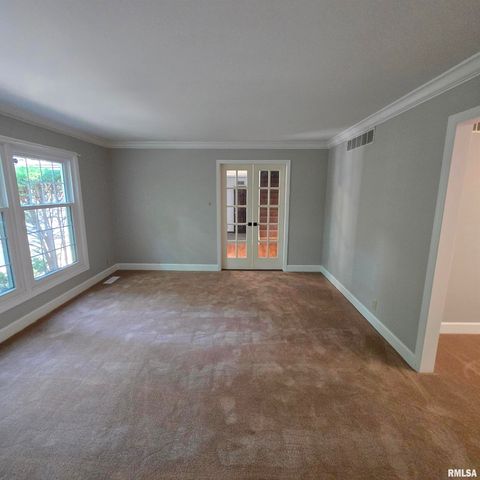 309 W EAGLE NEST Road, Dunlap, IL 61525