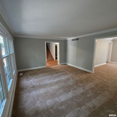 309 W EAGLE NEST Road, Dunlap, IL 61525