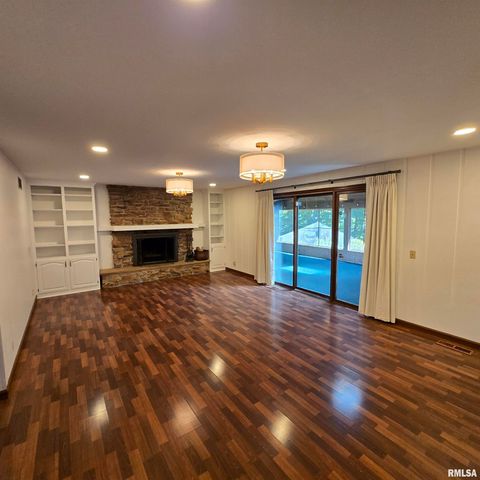309 W EAGLE NEST Road, Dunlap, IL 61525