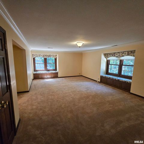 309 W EAGLE NEST Road, Dunlap, IL 61525