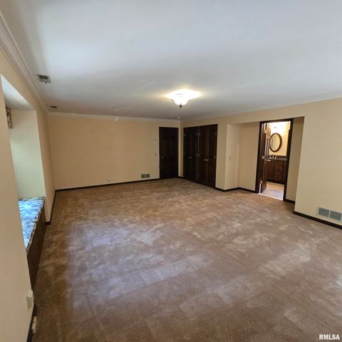 309 W EAGLE NEST Road, Dunlap, IL 61525