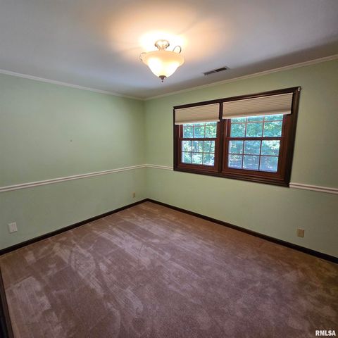 309 W EAGLE NEST Road, Dunlap, IL 61525