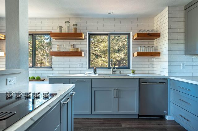 172 Basque, Truckee, CA 96161