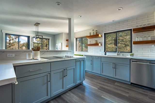 172 Basque, Truckee, CA 96161