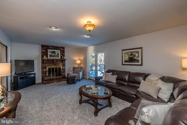 1002 MANSION VIEW DR, West Chester, PA 19382