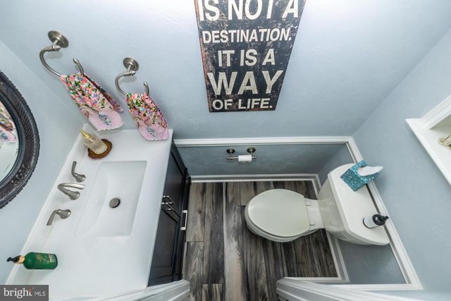 1002 MANSION VIEW DR, West Chester, PA 19382